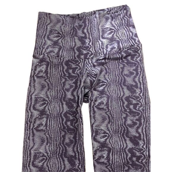 Buttery Soft Purple Psychadelic Leggings - Picture 2 of 4